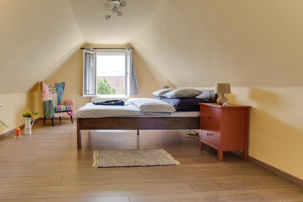 Amazing 5 Bedroom House Krumlov 82 - 4 Min Walk To Main Square Český Krumlov Kültér fotó