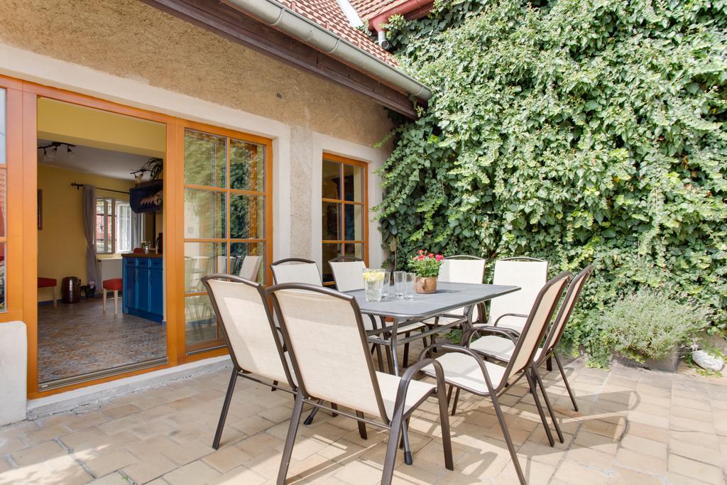 Amazing 5 Bedroom House Krumlov 82 - 4 Min Walk To Main Square Český Krumlov Kültér fotó